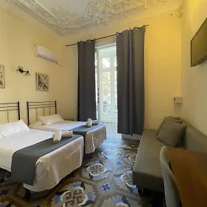 2* Pensión Balmes Centro